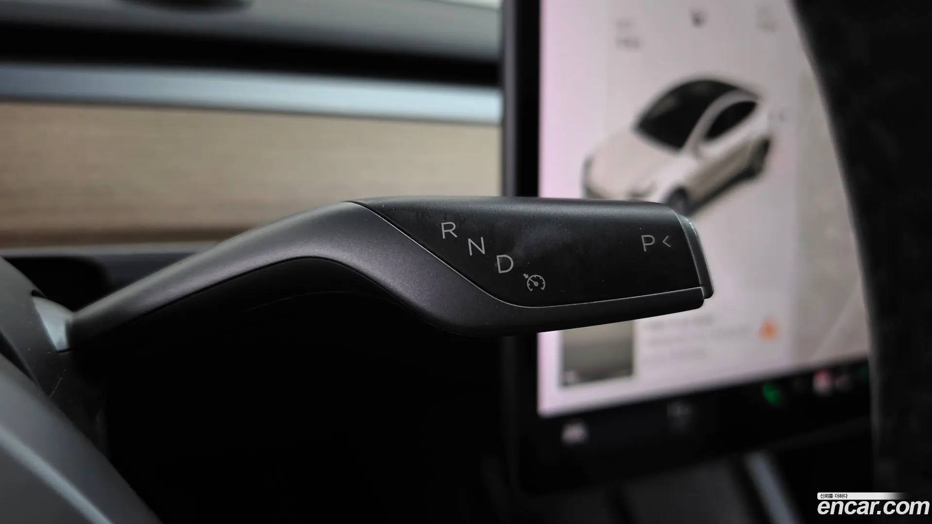 Tesla Model Y Standard Range RWD