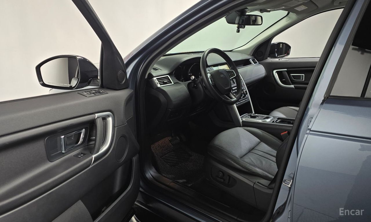 Land Rover Discovery Sports 2.0 TD4 SE (150 horsepower) 2018