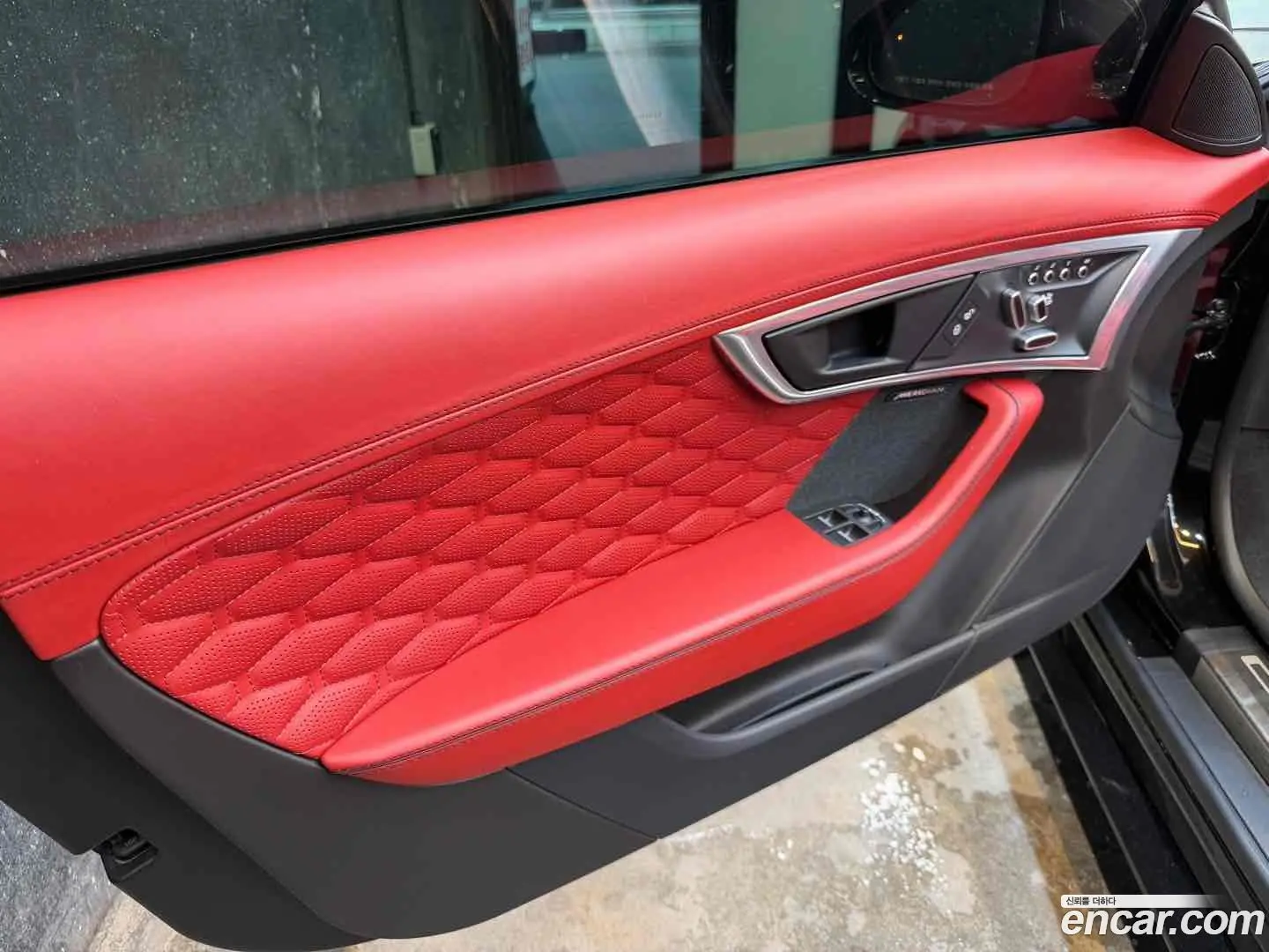 Jaguar F-TYPE 5.0 SVR Convertible AWD