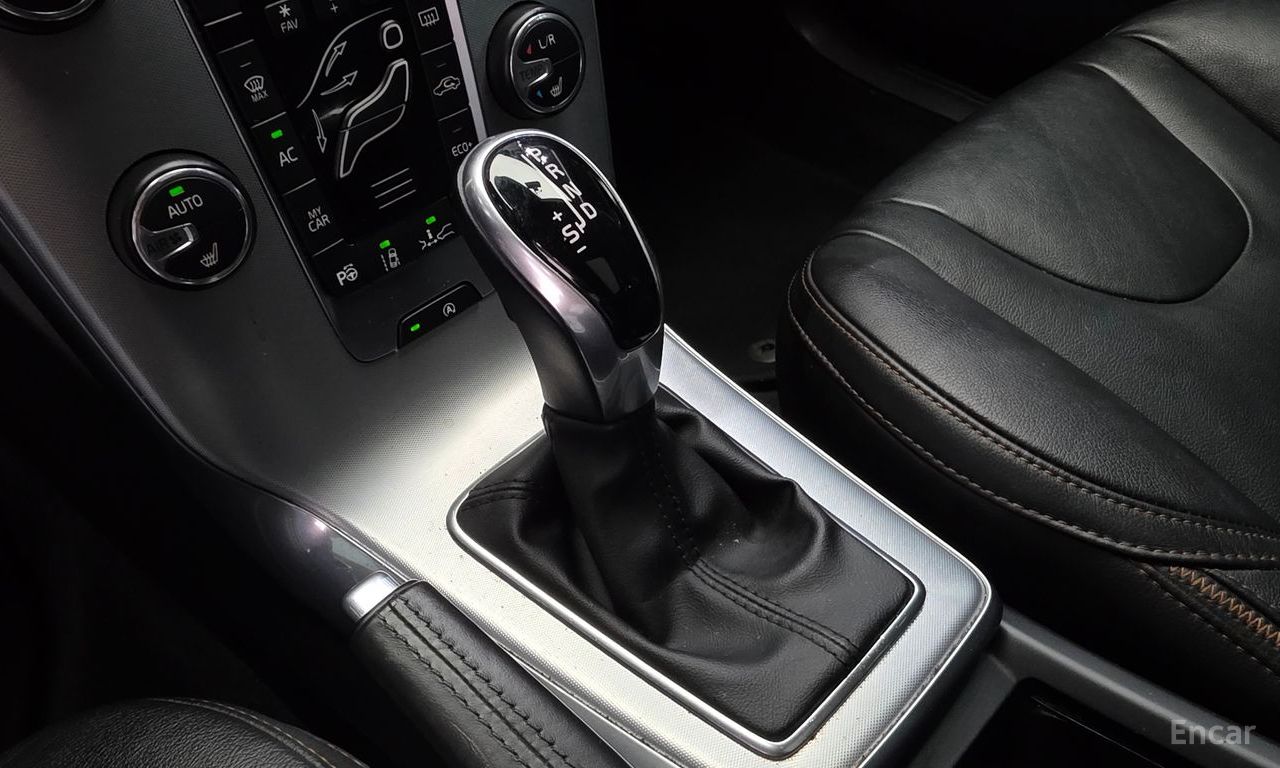 Volvo V40 Cross Country D3 2019