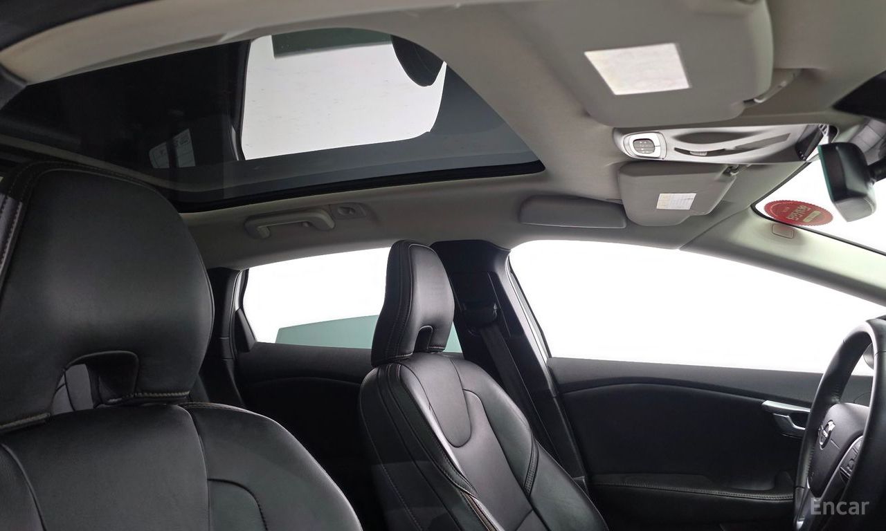 Volvo V40 Cross Country D3 2019