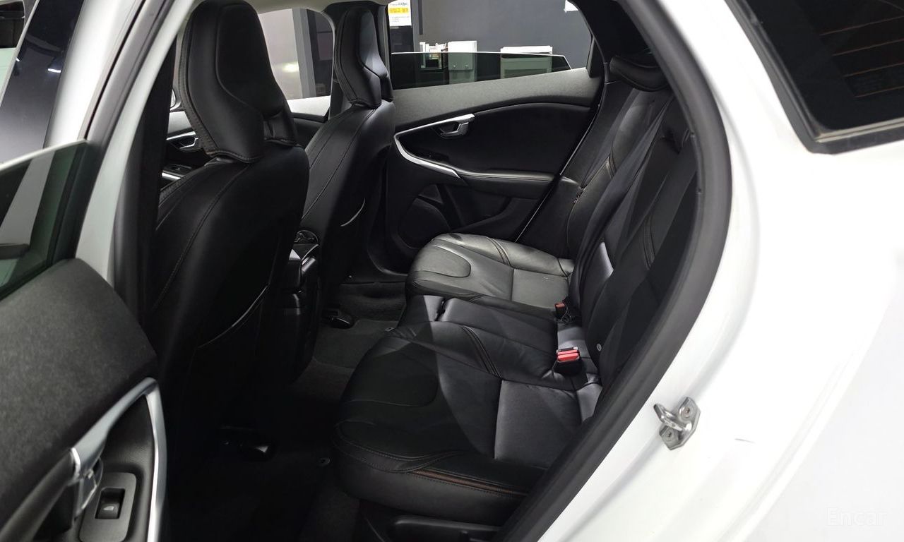 Volvo V40 Cross Country D3 2019