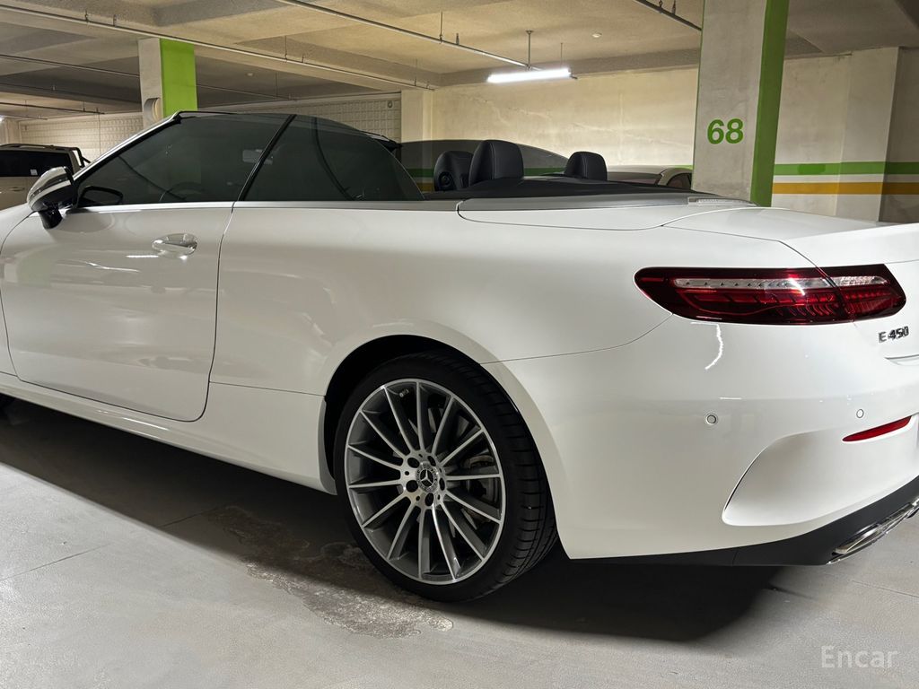 Benz E-Class W213 E450 4MATIC Cabriolet 2022