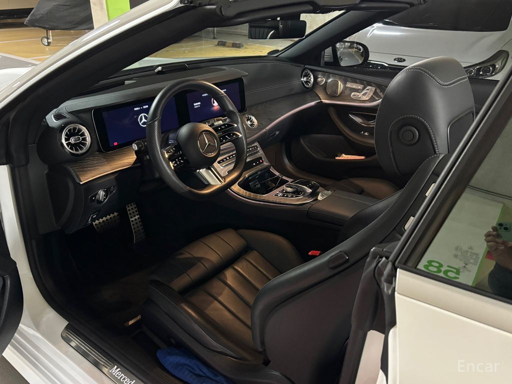 Benz E-Class W213 E450 4MATIC Cabriolet 2022