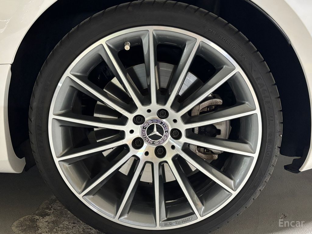Benz E-Class W213 E450 4MATIC Cabriolet 2022