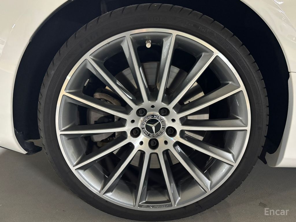 Benz E-Class W213 E450 4MATIC Cabriolet 2022