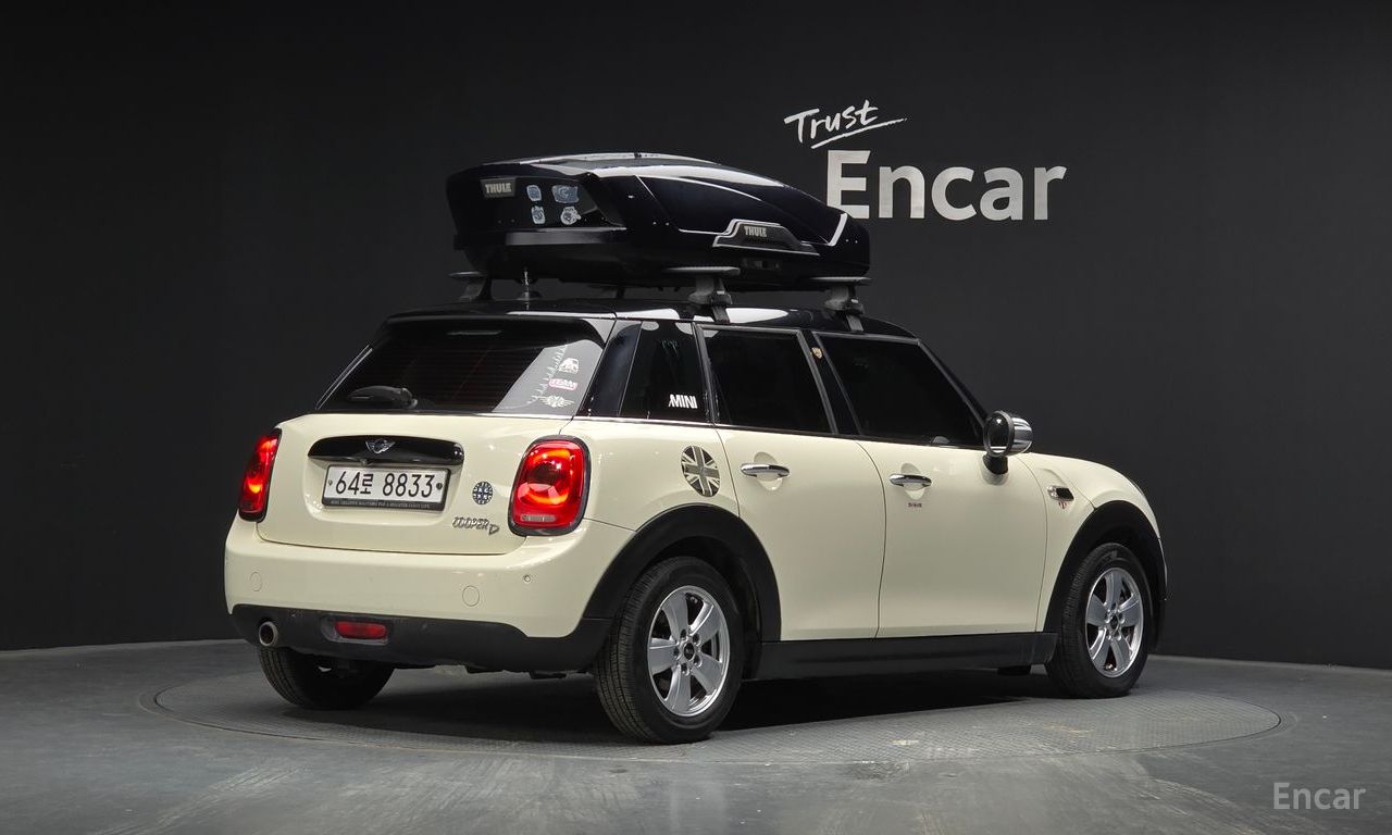 Mini Cooper D 5-Door Mid 2017
