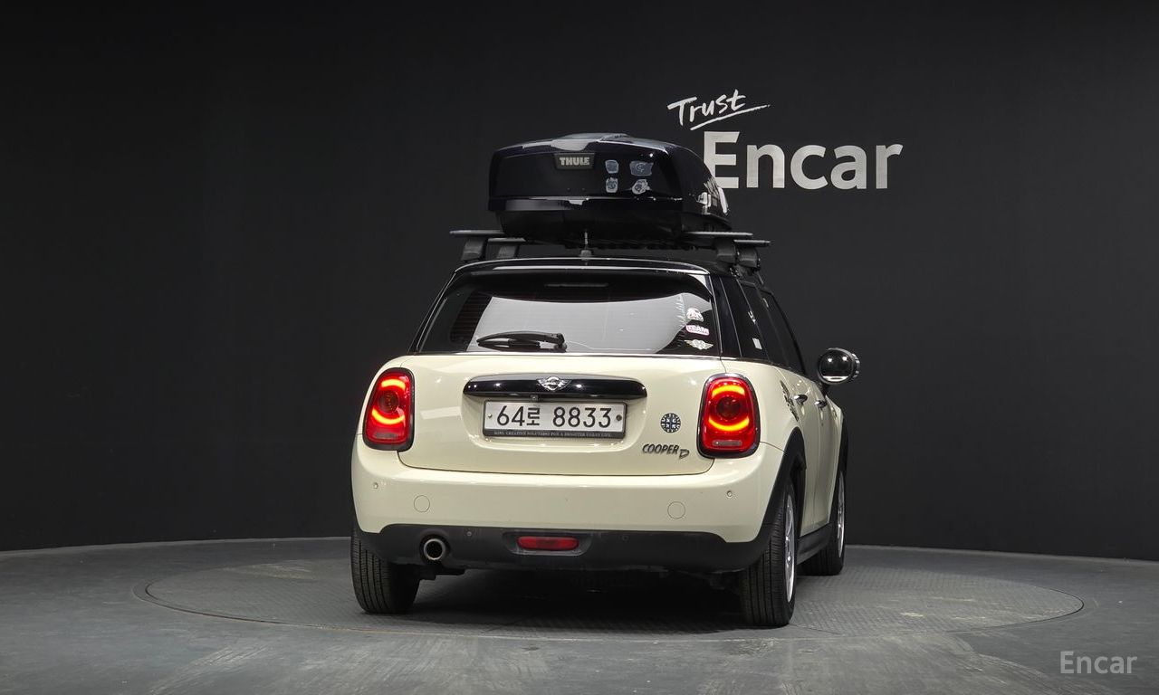 Mini Cooper D 5-Door Mid 2017