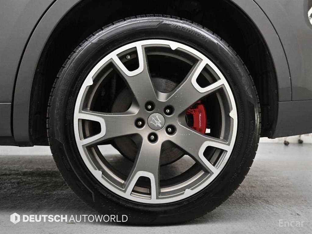 Maserati Levante 3.0 AWD Sport 2017