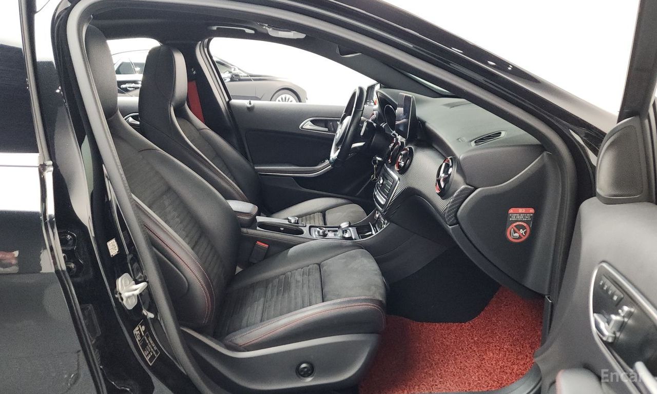Benz A-Class W176 A45 AMG 4MATIC 2017