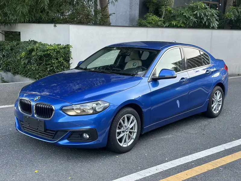 BMW 1 Series 2017 118i Fashion Model