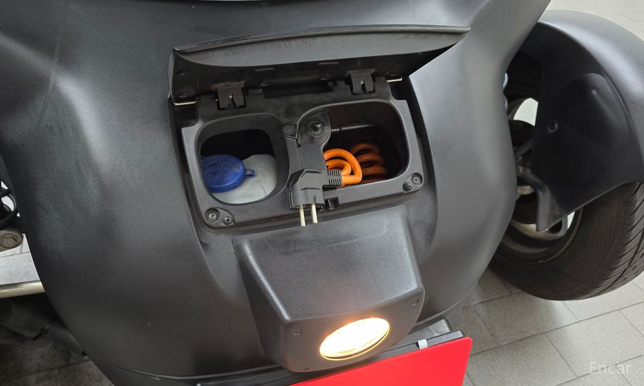 Renault Korea (Samsung) Twizy Life (2-seater) 2020