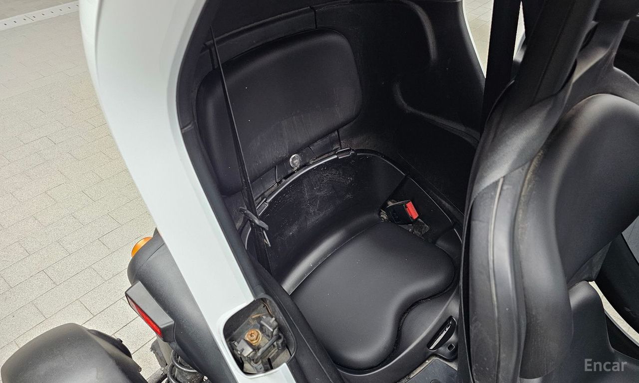 Renault Korea (Samsung) Twizy Life (2-seater) 2020