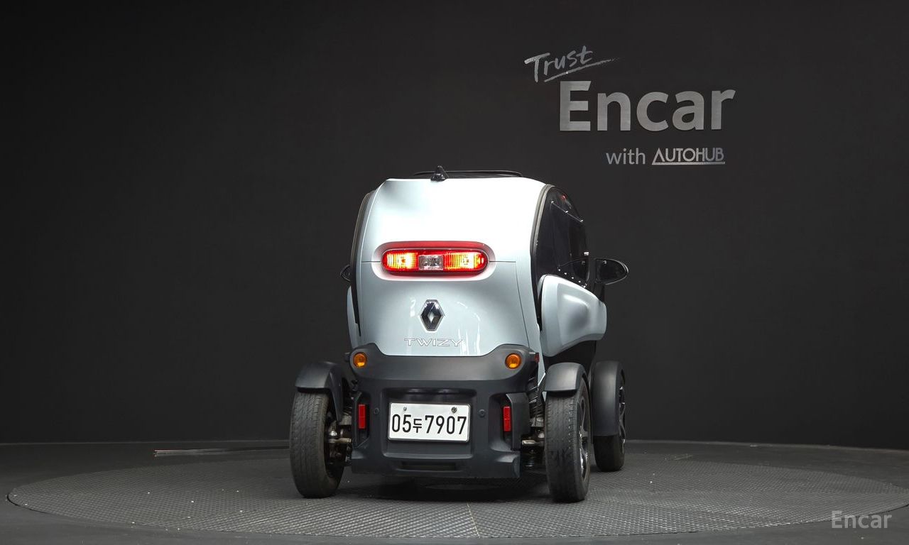Renault Korea (Samsung) Twizy Intense (2-seater) 2018