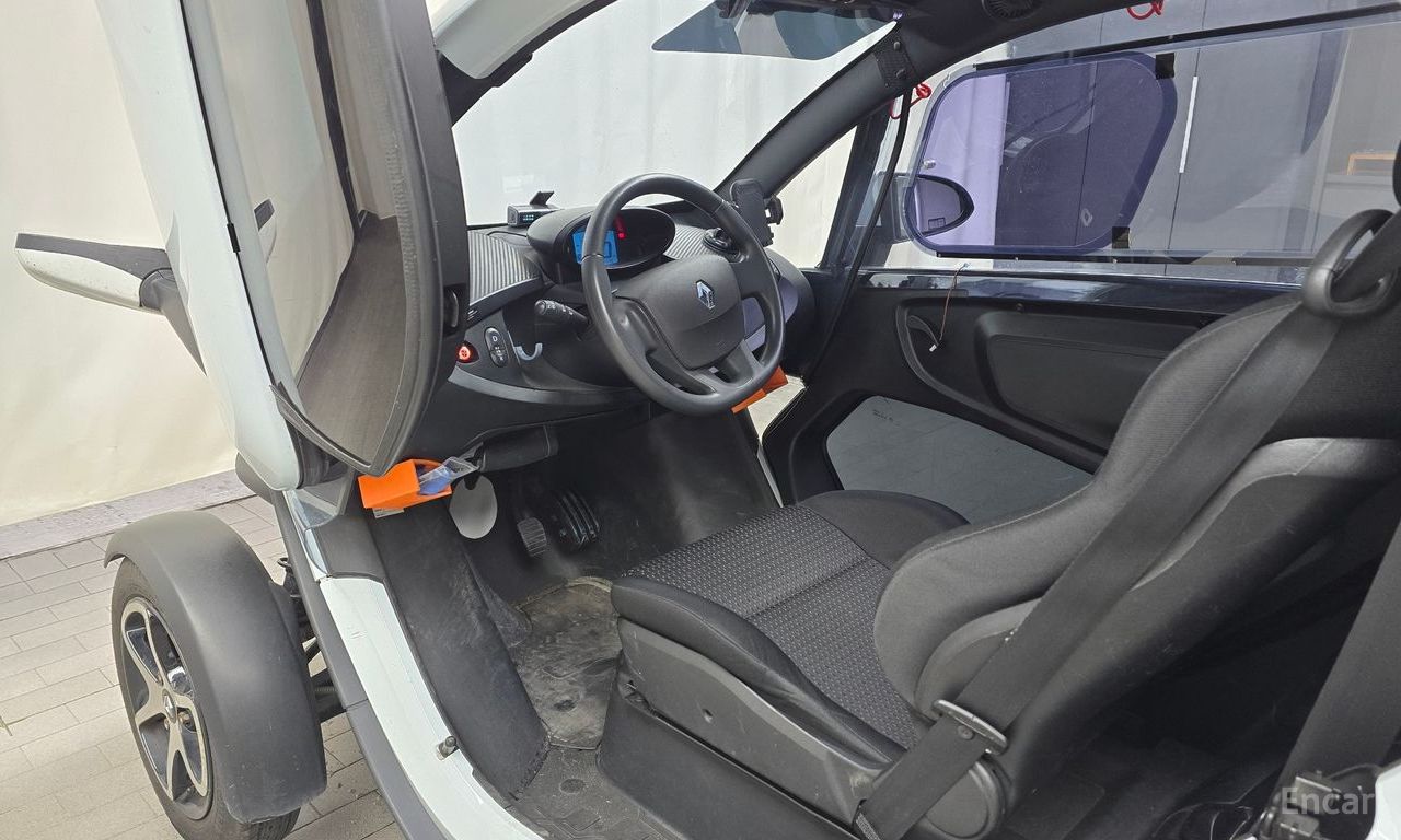 Renault Korea (Samsung) Twizy Intense (2-seater) 2018