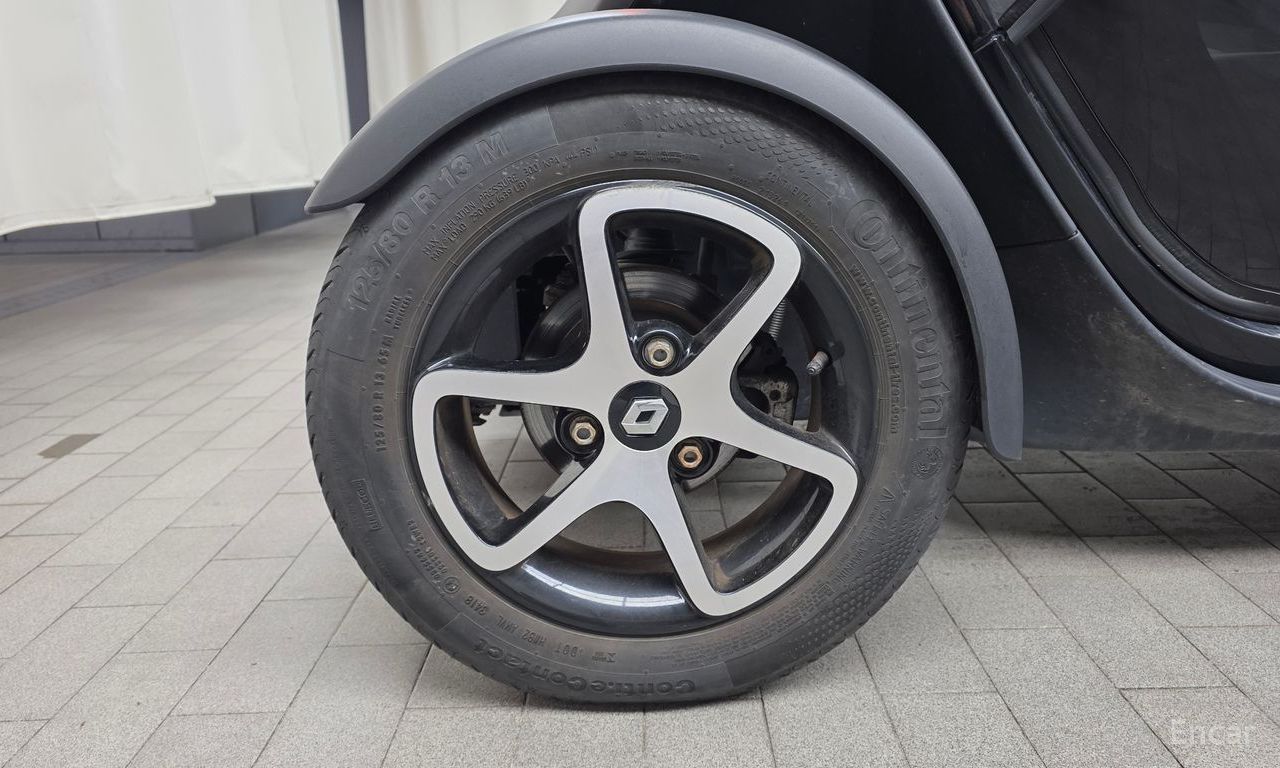 Renault Korea (Samsung) Twizy Intense (2-seater) 2019
