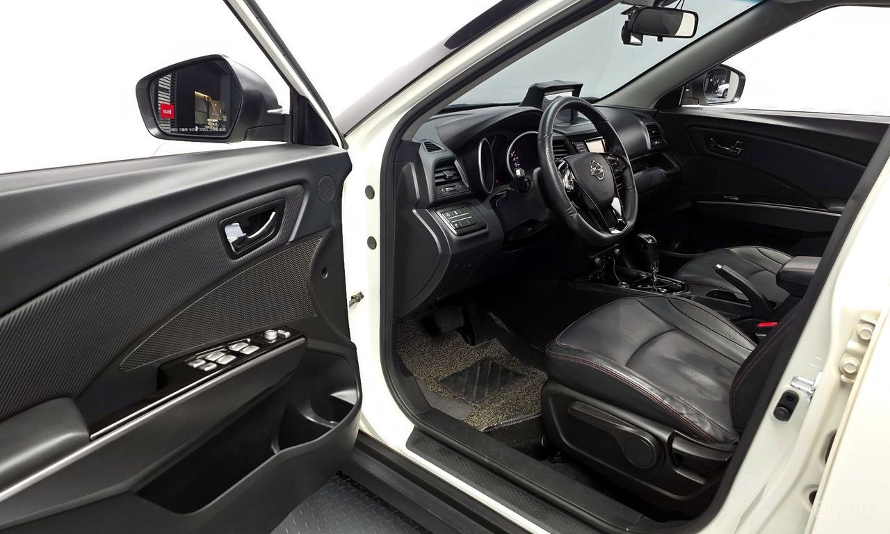 KG Mobility (Ssangyong) Tivoli Air Diesel IX 2WD 2017