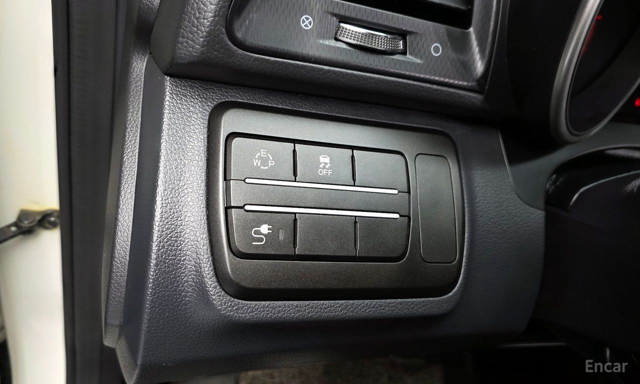 KG Mobility (Ssangyong) Tivoli Air Diesel IX 2WD 2017