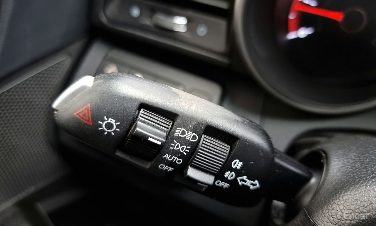 KG Mobility (Ssangyong) Tivoli Air Diesel IX 2WD 2016