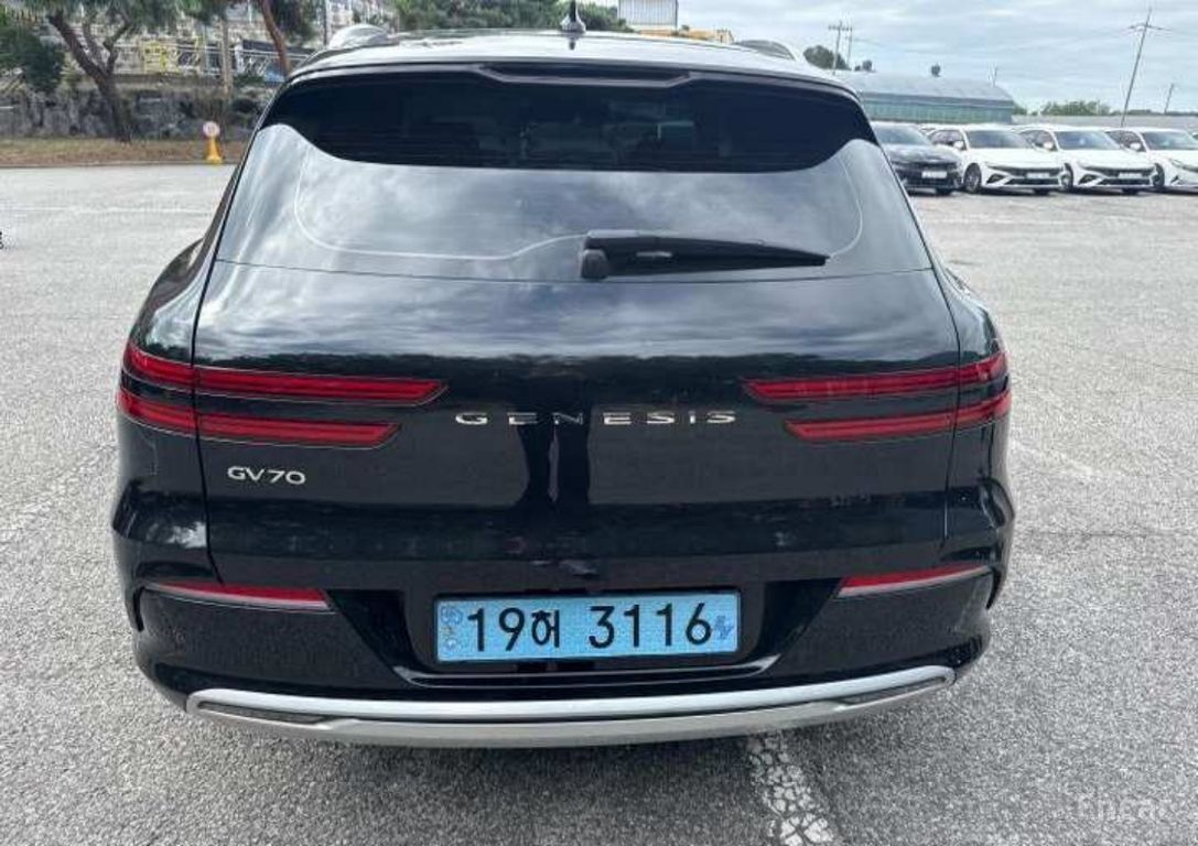 Genesis Electrified GV70 e-AWD 2024