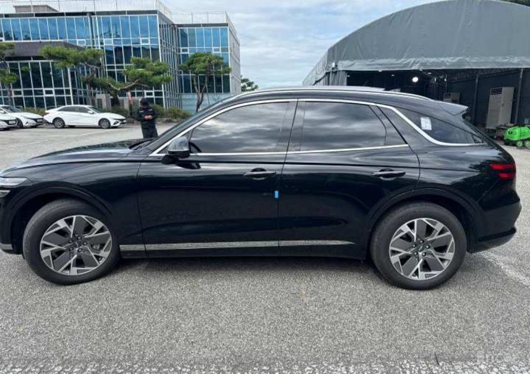 Genesis Electrified GV70 e-AWD 2024
