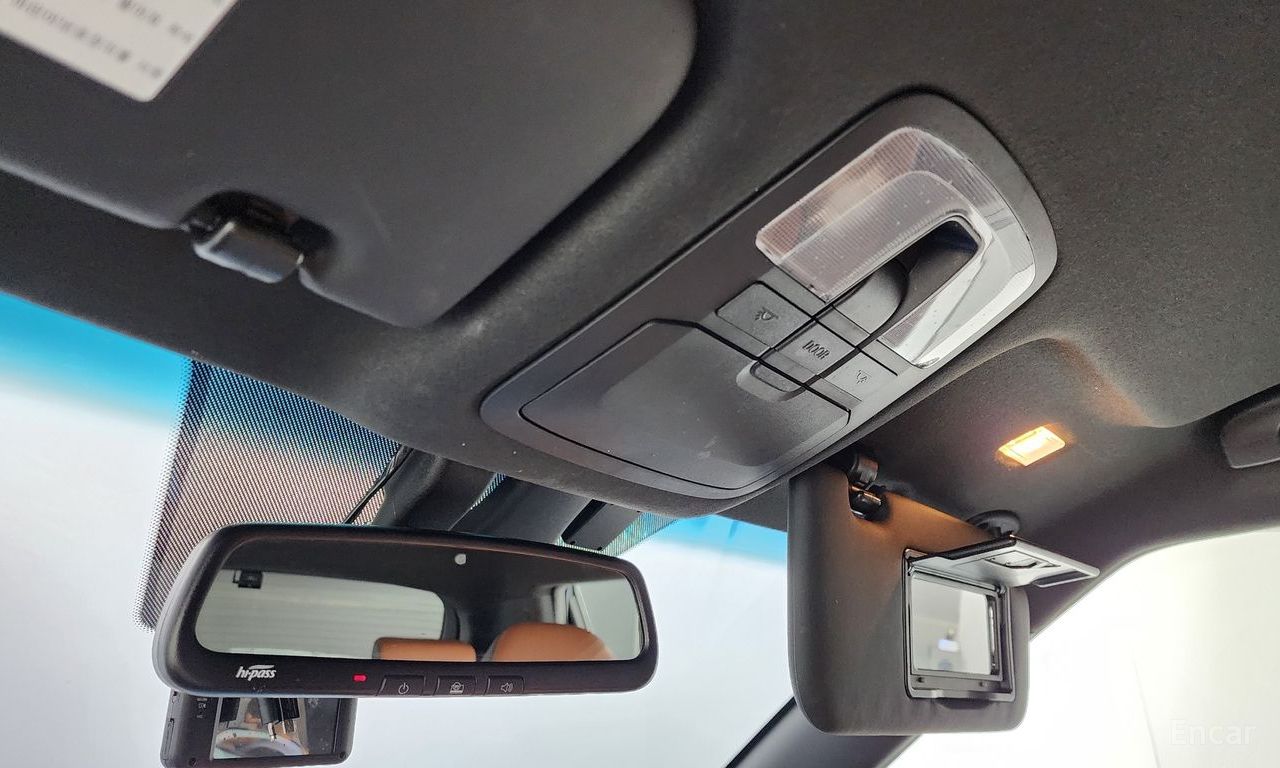 KG Mobility (Ssangyong) Tivoli Armor Diesel Gear Edition 2WD 2018