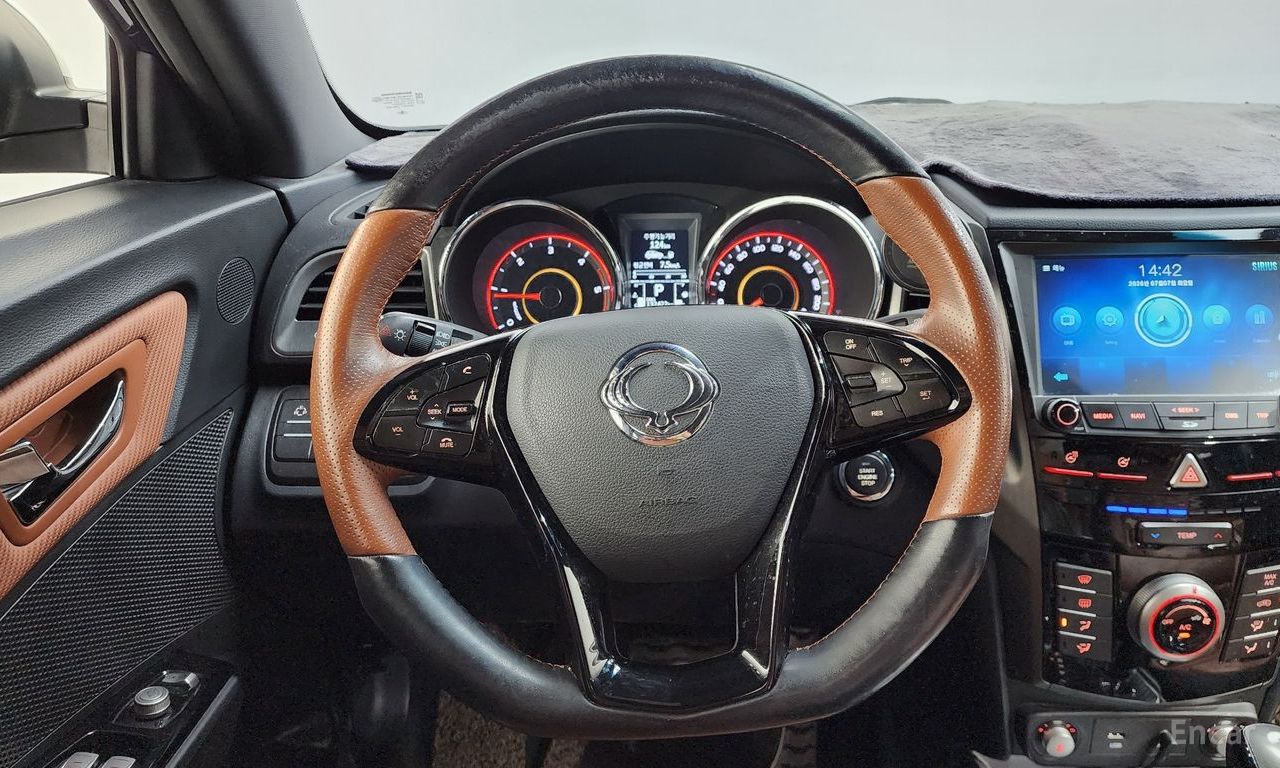 KG Mobility (Ssangyong) Tivoli Armor Diesel Gear Edition 2WD 2018