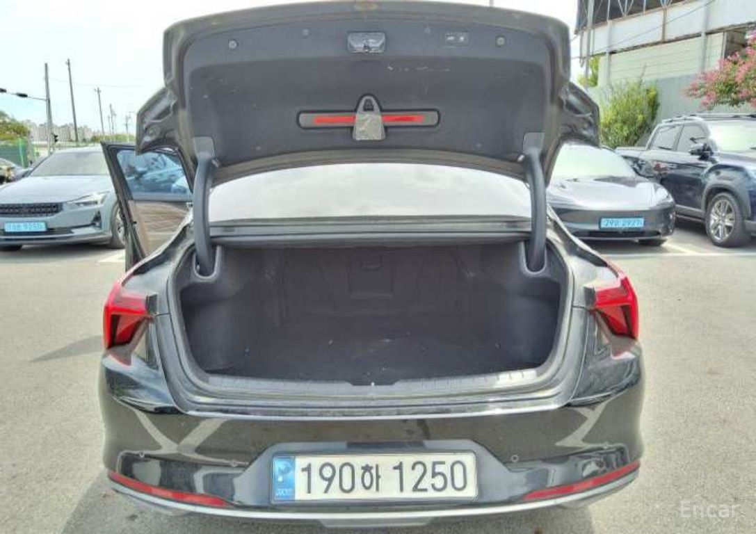 Kia K8 Hybrid Signature Special 2023