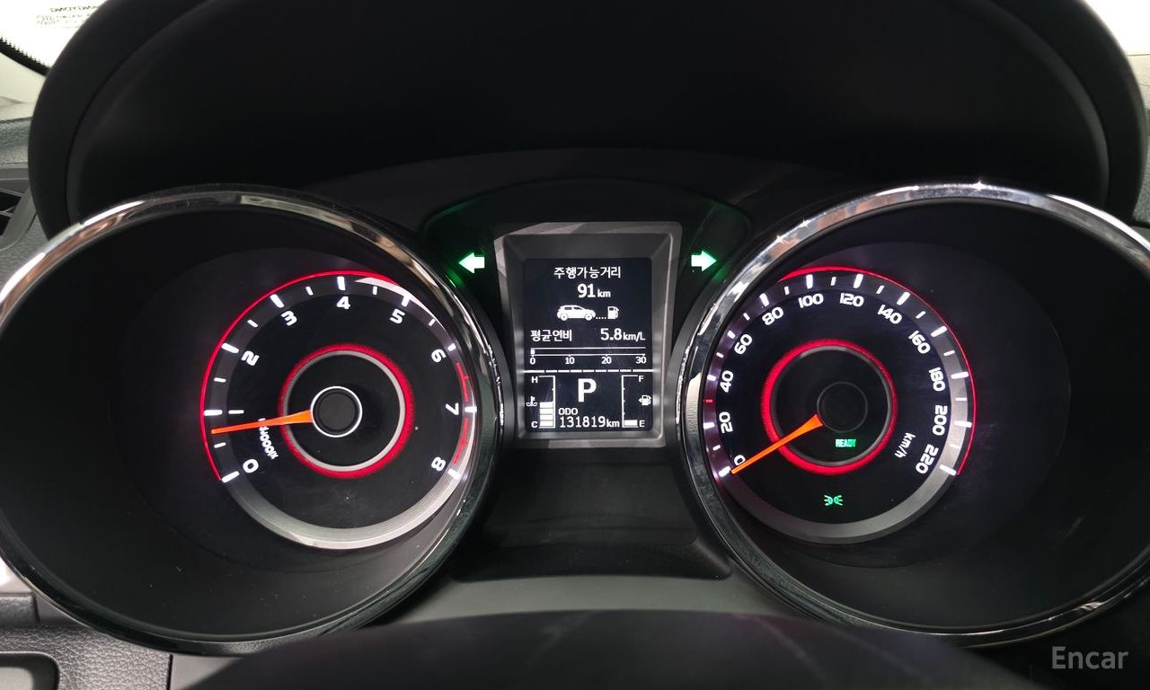 KG Mobility (Ssangyong) Tivoli LX 2WD 2015