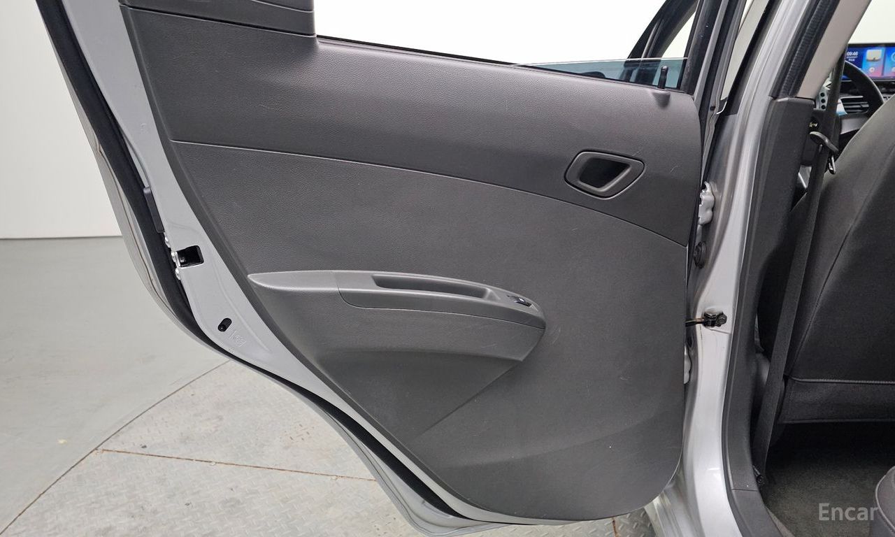 Chevrolet (GM Daewoo) Spark LT 2013