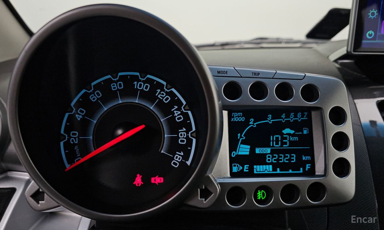 Chevrolet (GM Daewoo) Spark LT 2013
