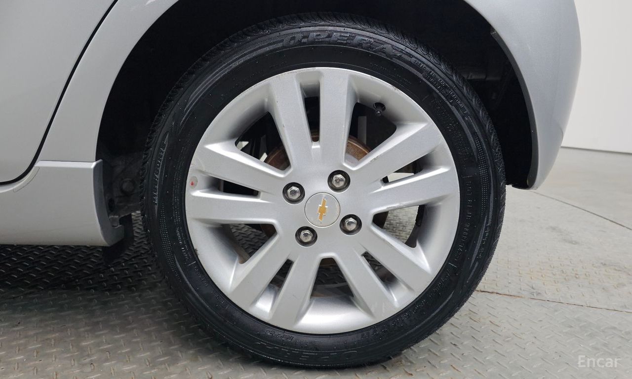 Chevrolet (GM Daewoo) Spark LT 2013