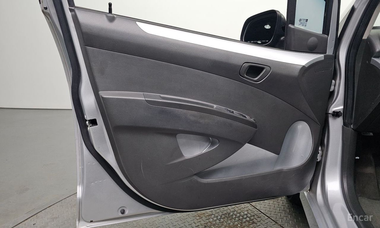 Chevrolet (GM Daewoo) Spark LT 2013