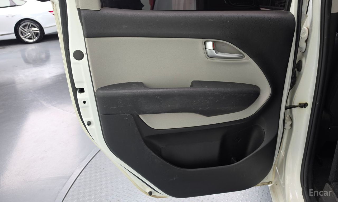 KIA The New Ray Ban 2019