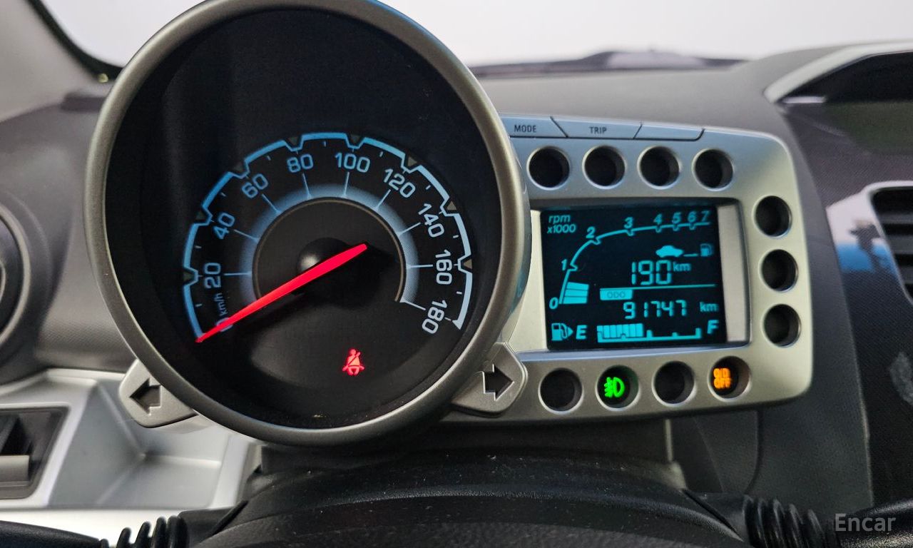 Chevrolet (GM Daewoo) Spark LT 2013