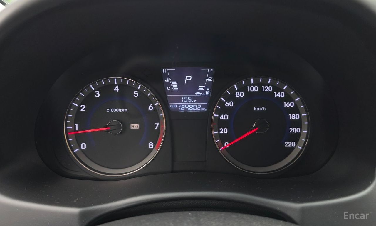 Hyundai Accent (New) 1.4 VVT Premier 2011