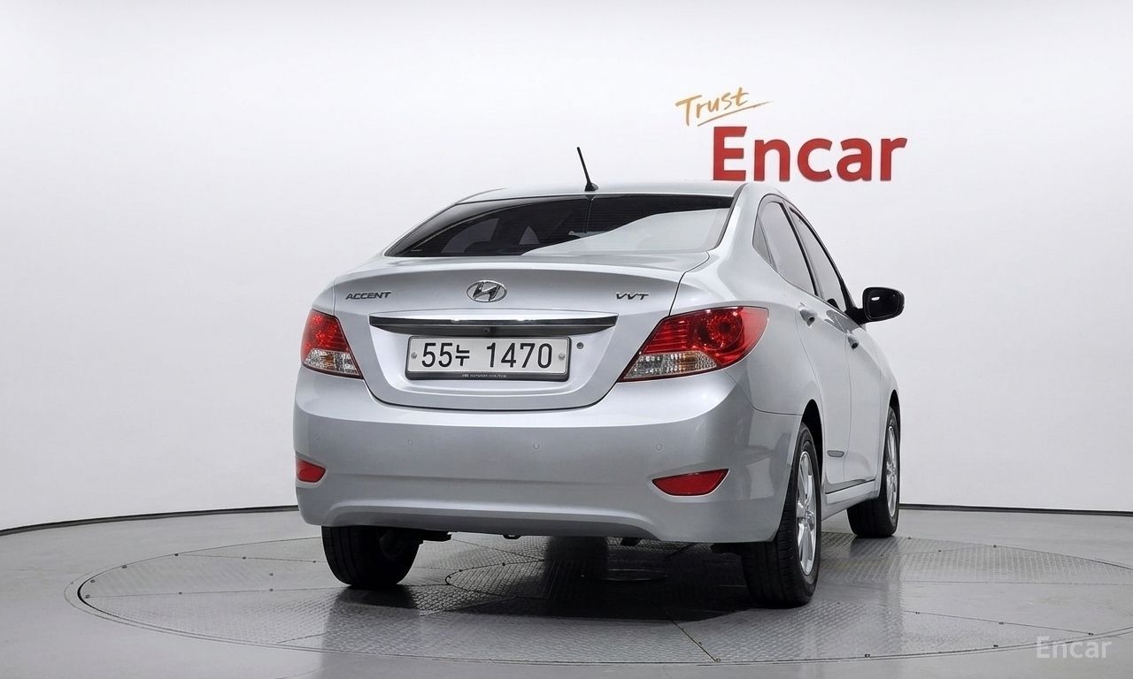 Hyundai Accent (New) 1.4 VVT Premier 2011