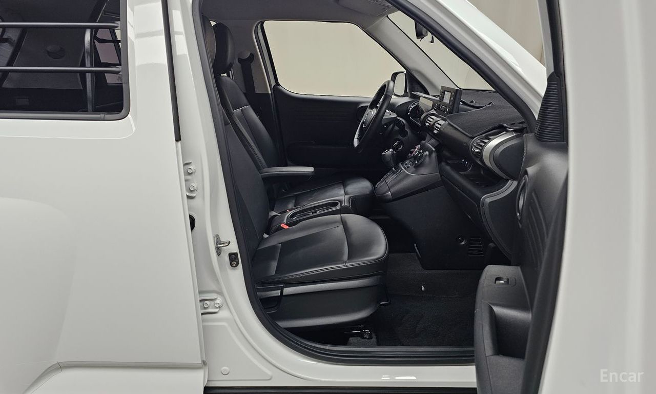Hyundai Casper Van 2023