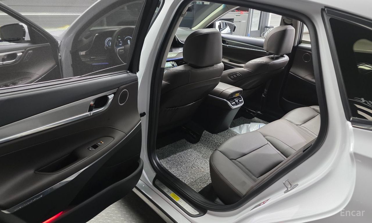 Hyundai The New Grandeur IG 3.0 LPi (Rental Car) 2023
