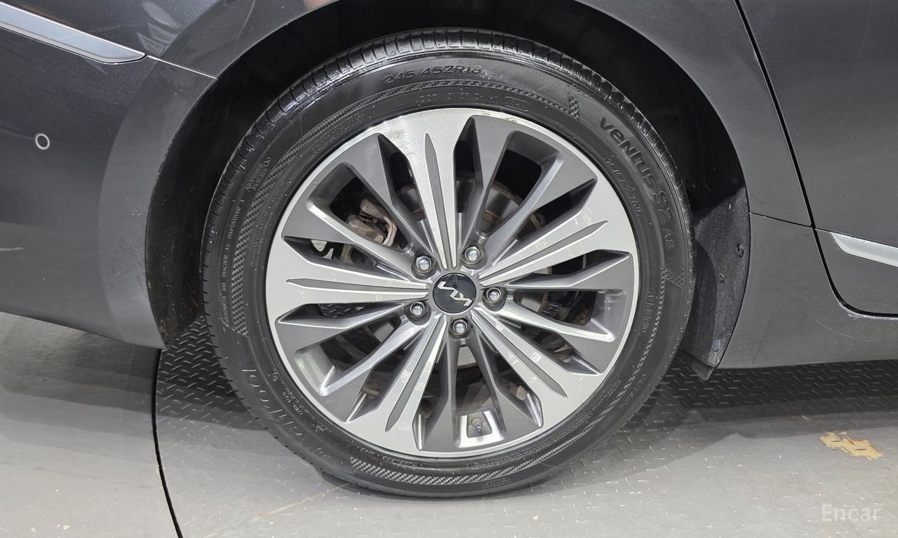 Kia K8 2.5 Gasoline 2WD 2022