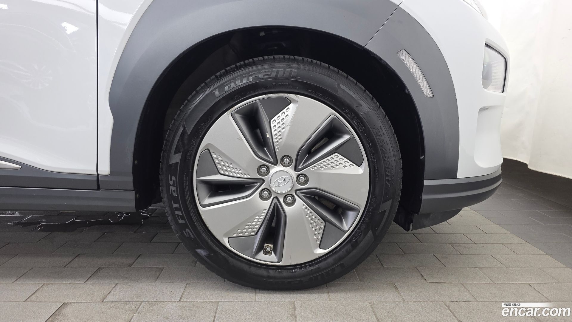 Hyundai Kona Premium