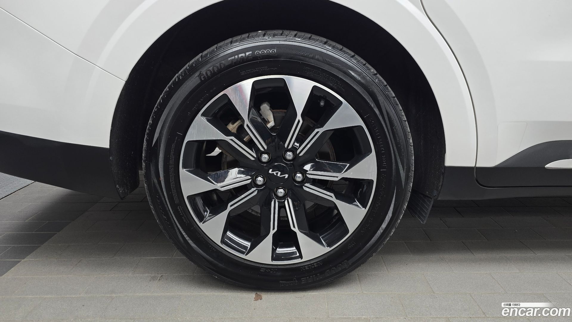 Kia Canival 9-Seater Noblesse