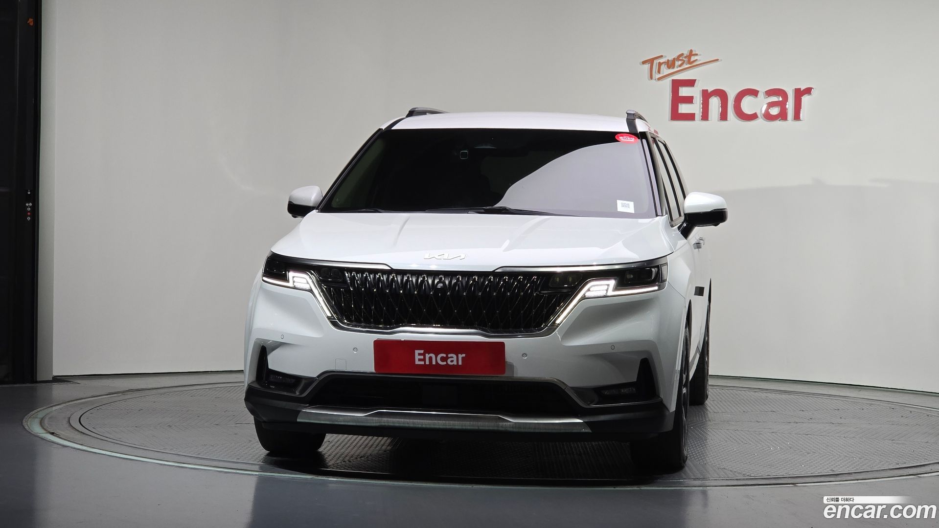 Kia Canival 9-Seater Noblesse