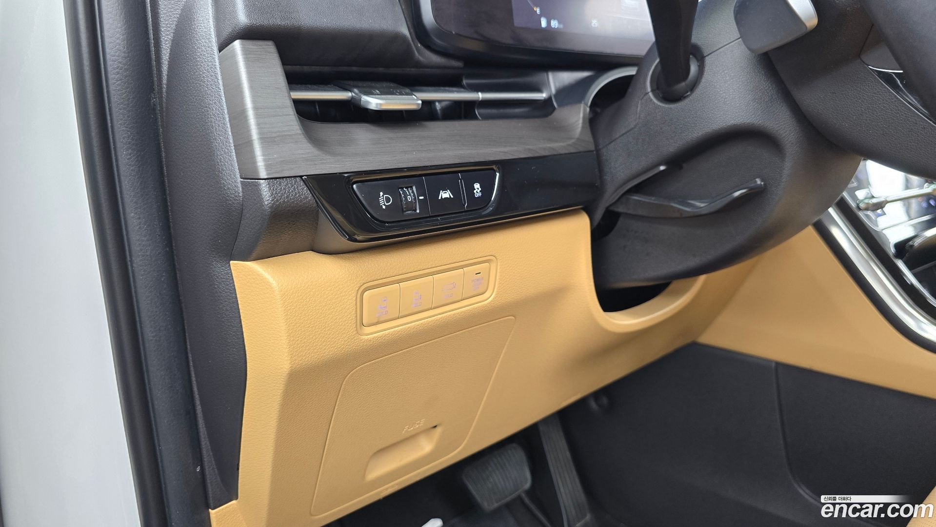 Kia Canival 9-Seater Noblesse
