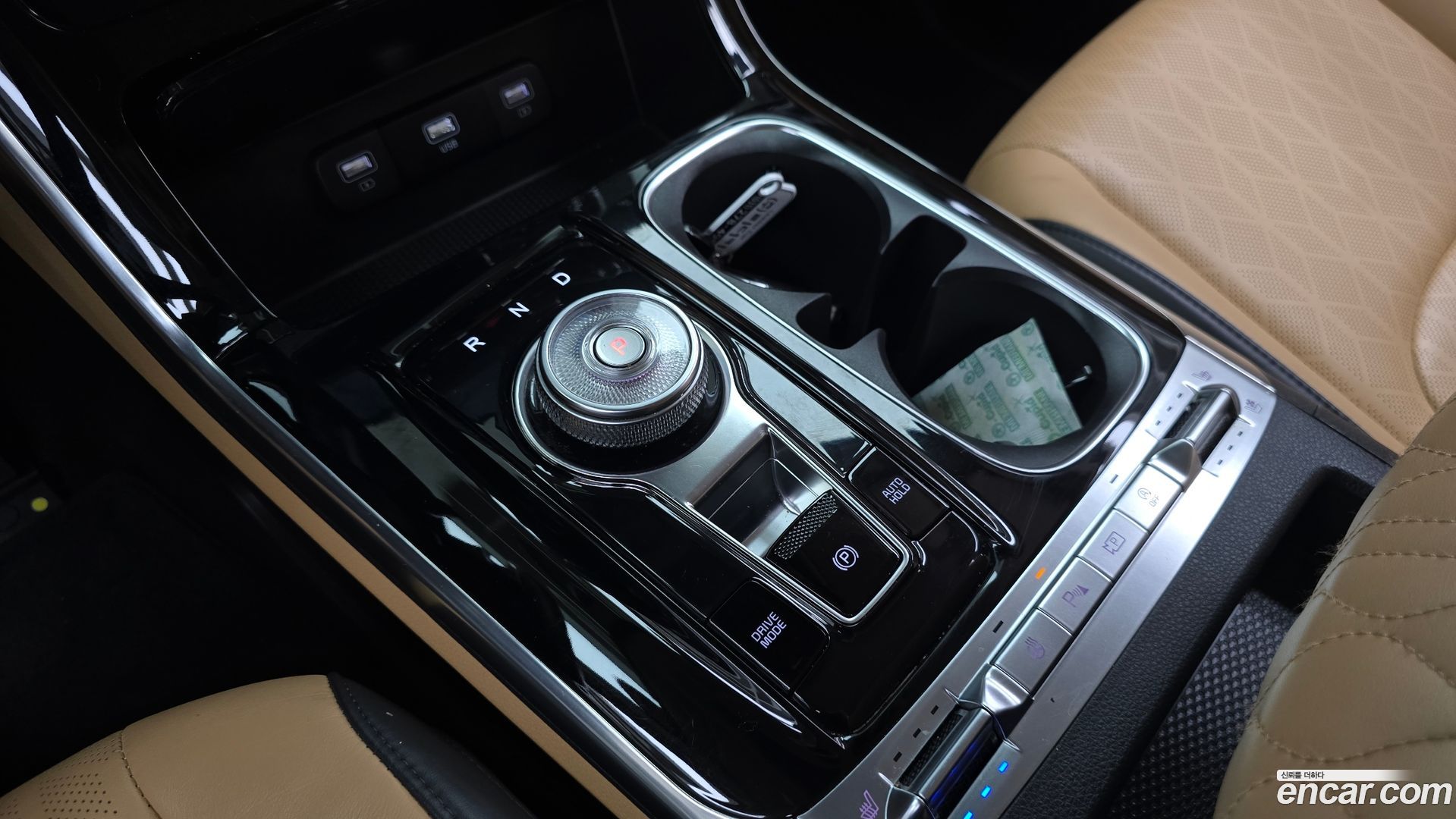 Kia Canival 9-Seater Noblesse