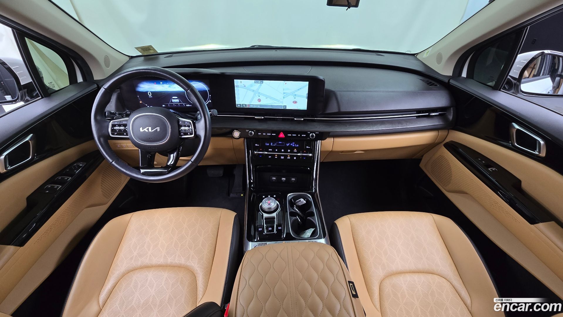 Kia Canival 9-Seater Noblesse