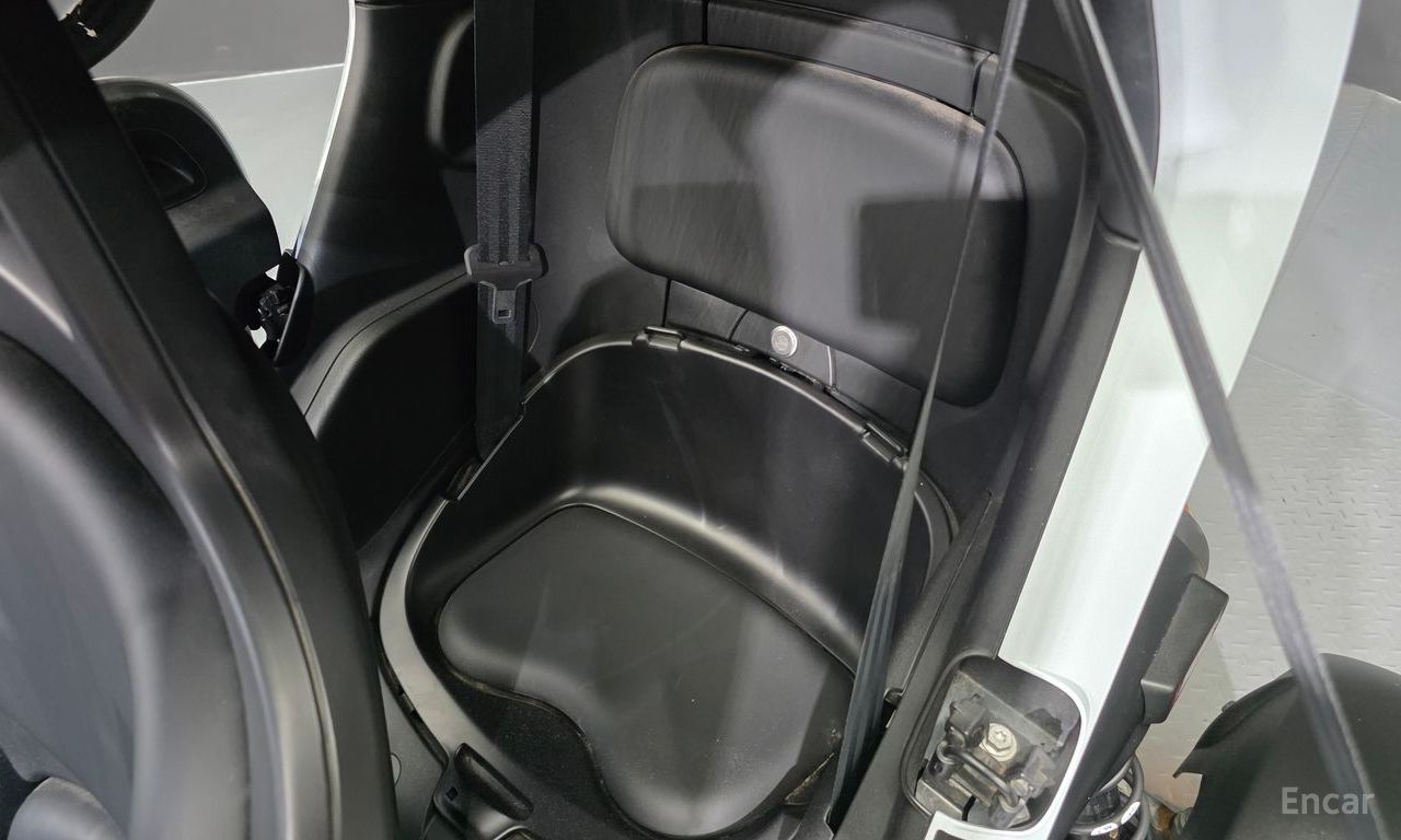 Renault Korea (Samsung) Twizy Life (2-seater) 2020