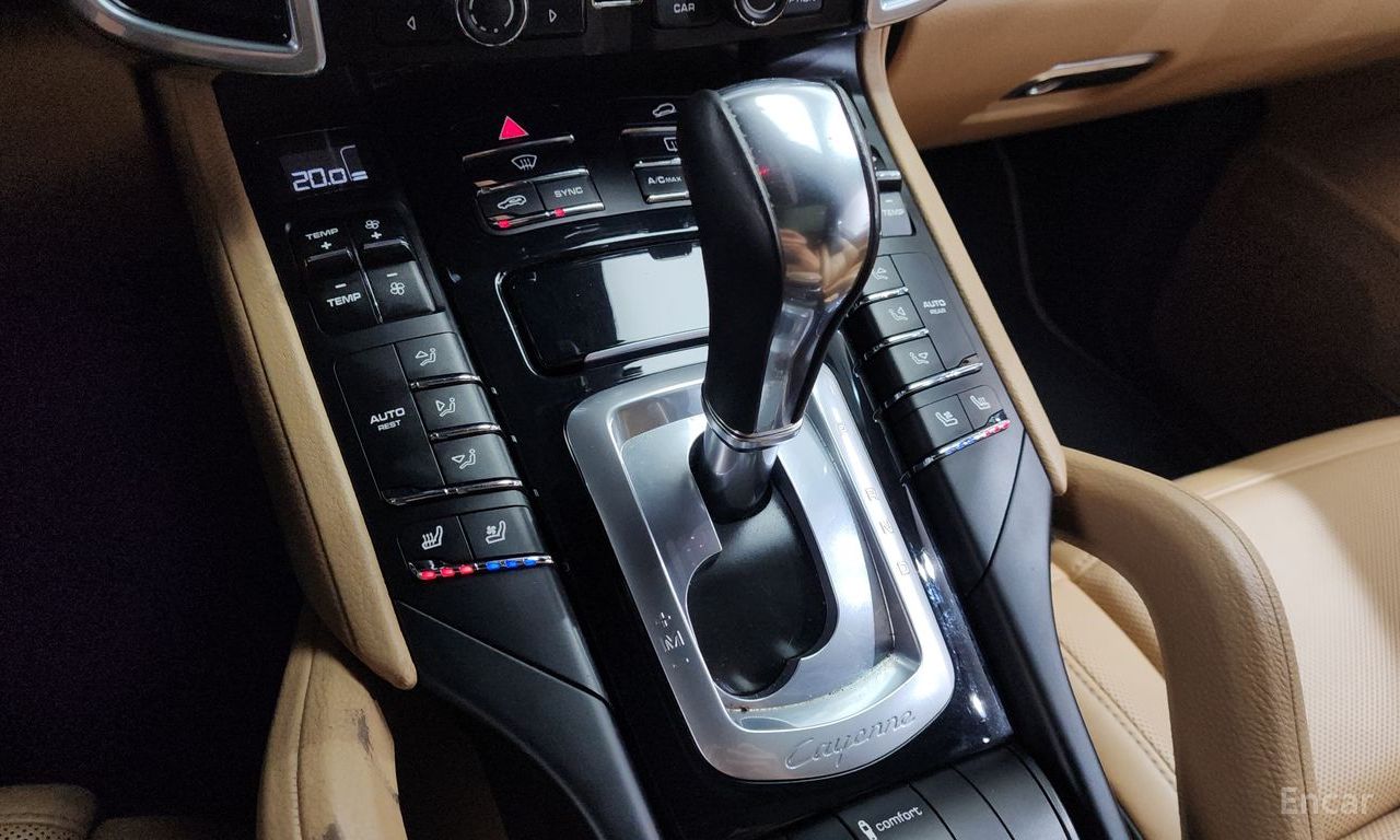 Porsche New Cayenne 3.0 Diesel Platinum Edition 2014