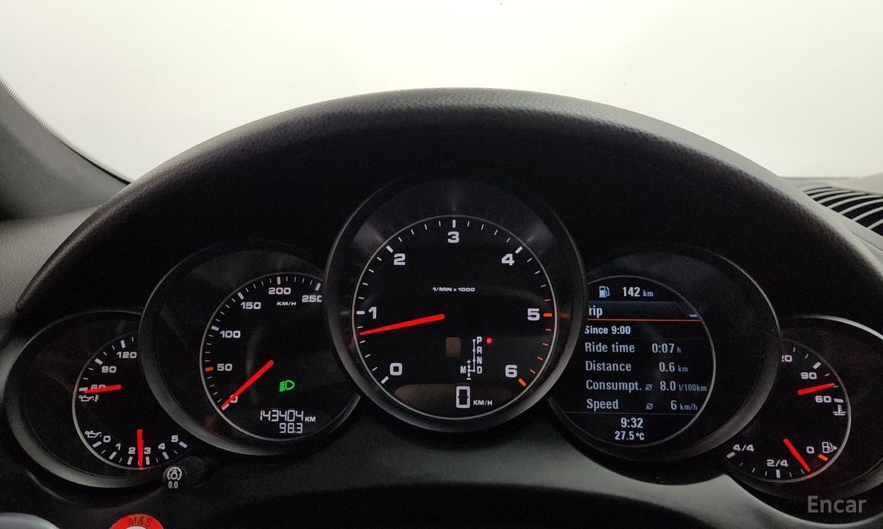Porsche New Cayenne 3.0 Diesel Platinum Edition 2014