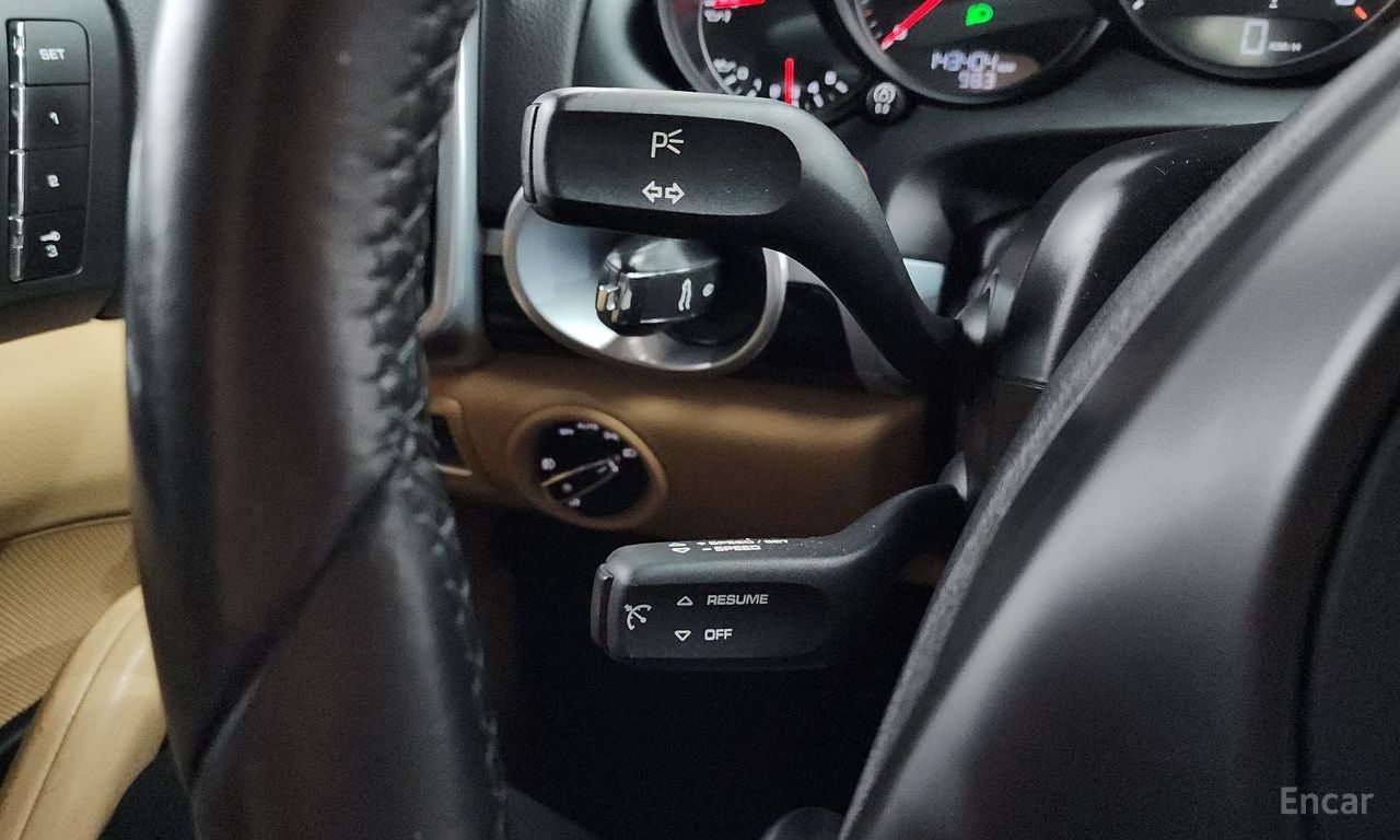 Porsche New Cayenne 3.0 Diesel Platinum Edition 2014